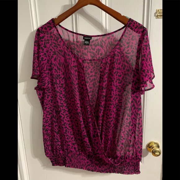 torrid Tops - Torrid size 2 pink leopard cross cross shirt